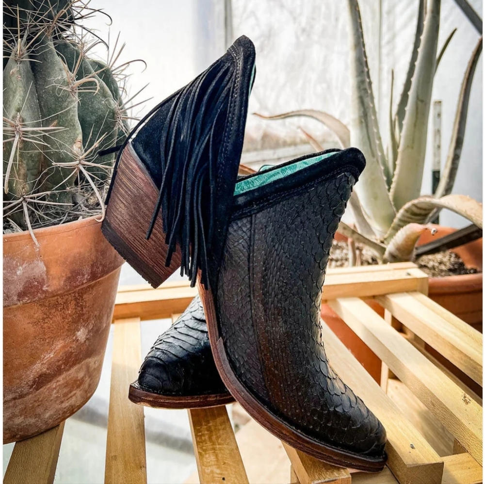 Ankle boot